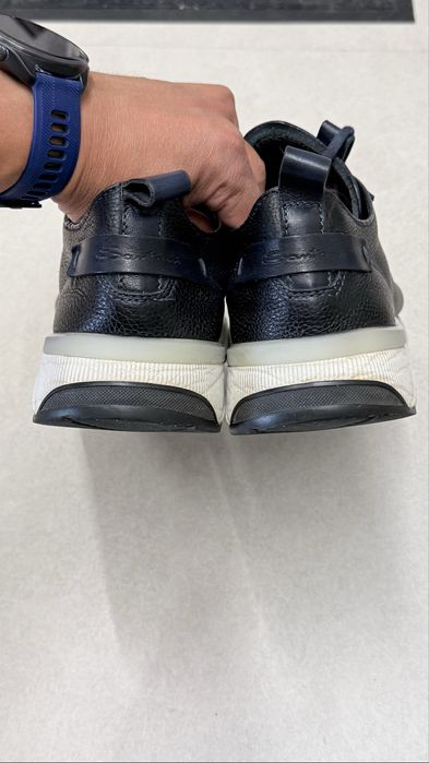 Кожаные кроссовки Santoni италия