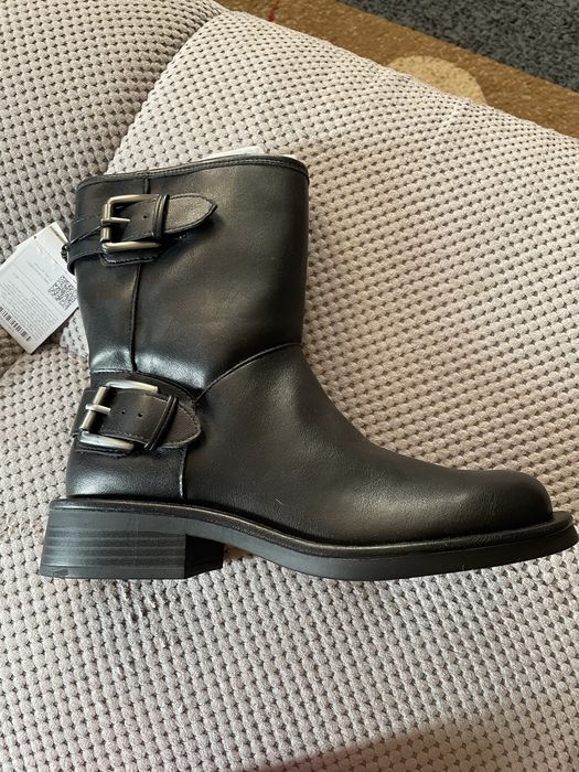 Продаю сапоги новые