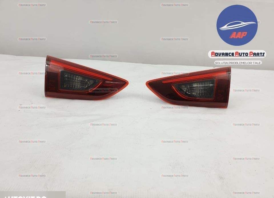 Stop stanga dreapta HALOGEN original in stare foarte buna Mazda CX-3 1