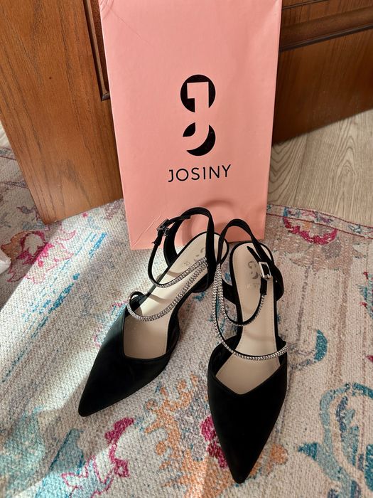 Продам туфли JOSINY