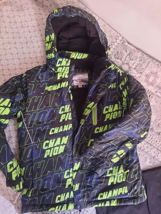 Лыжный мужской костюм, рост 164
 очень тёплый, состояние хорошее. Оче