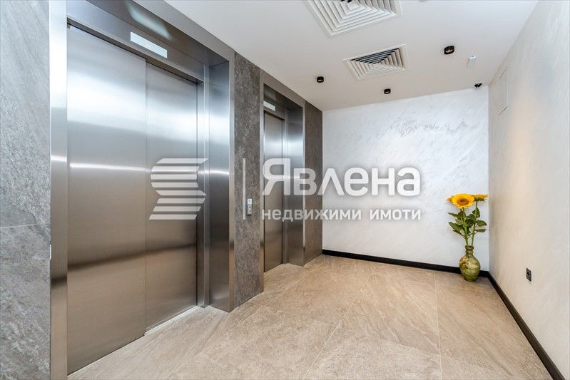 Продава 4-Стаен в Кръстова Вада