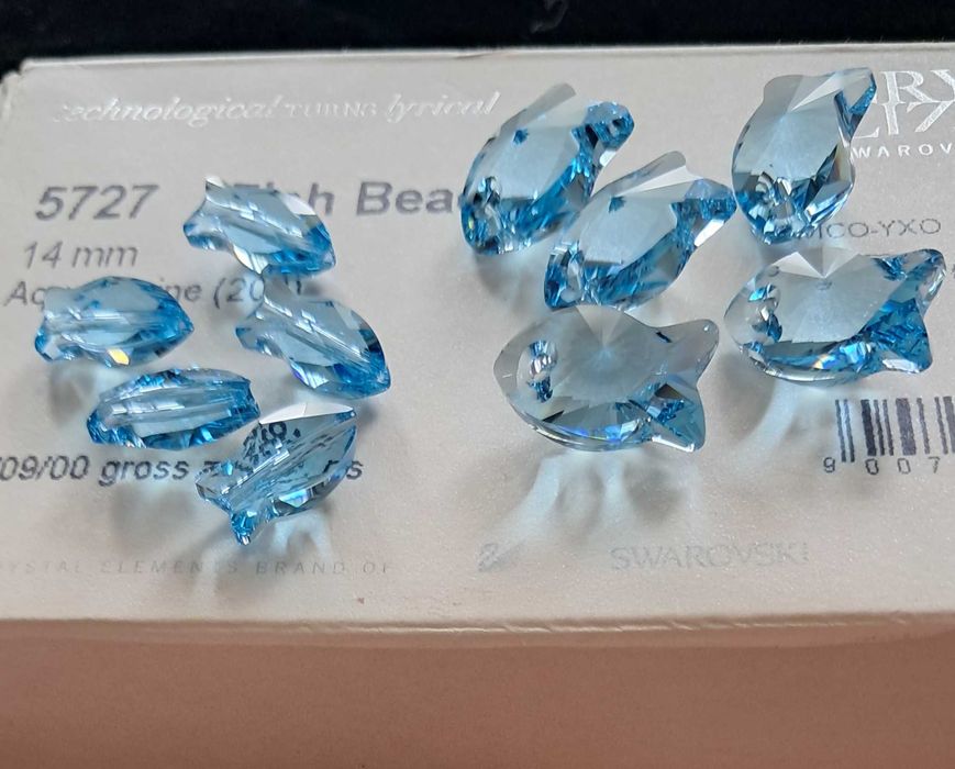Swarovski Elements кристални рибки висулки и мъниста аквамарин