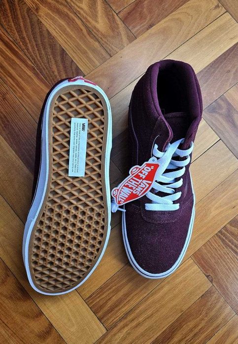 Нови дамски кецове VANS / Ванс - с етикет