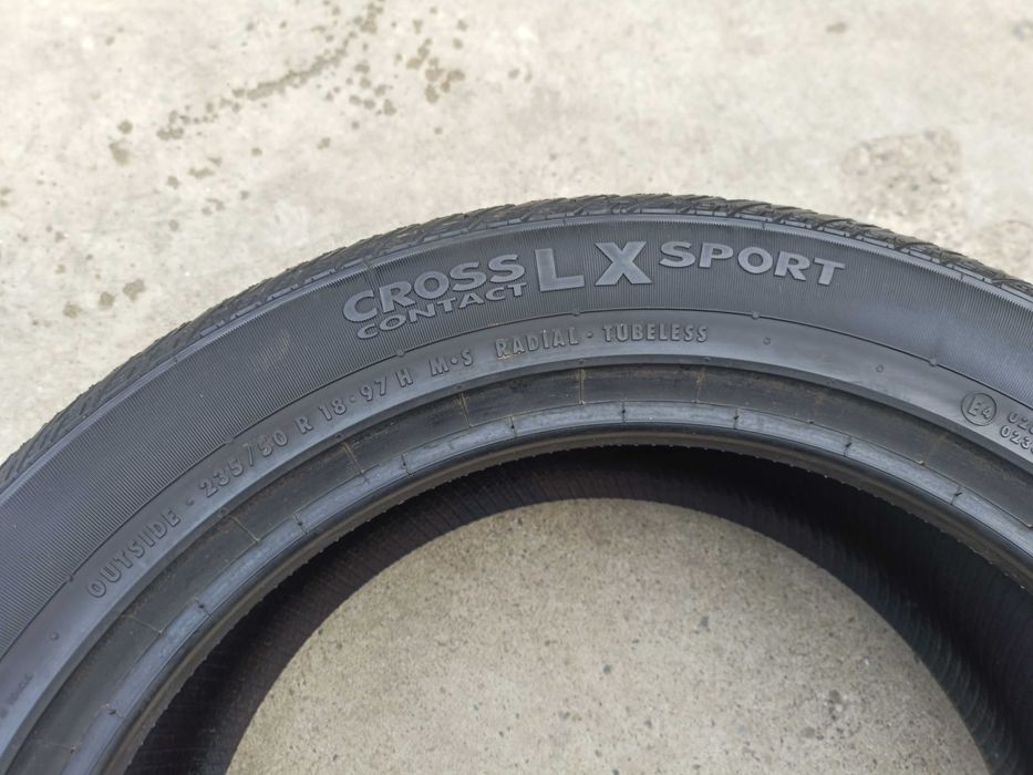 O anvelopa noua 235 50 18 Continental CrossContact LX Sport
