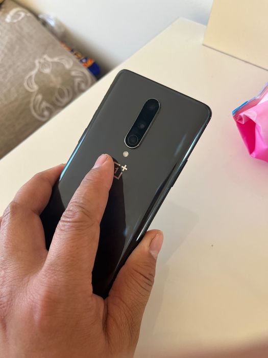 ONE PLUS 8 8/128