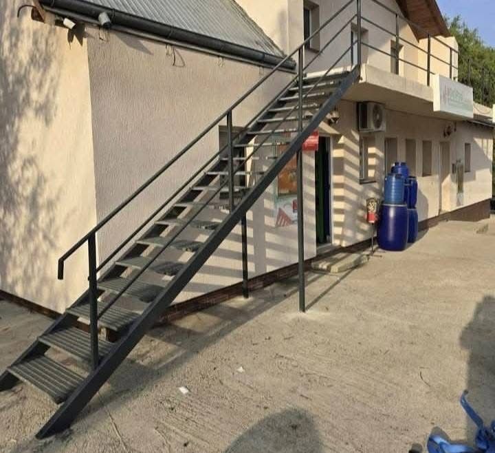 Scari metalice galvanizate la orice dimensiune