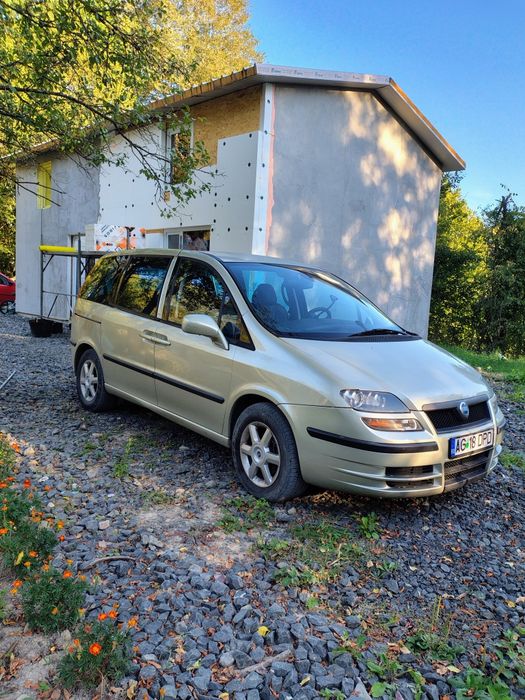 Fiat Ulysses 2.2- anul 2005