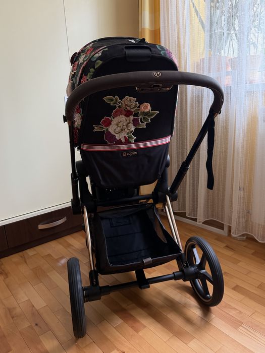Cărucior Cybex Priam platinum spring blossom , scoică Cloud Z, bază ISOFIX,