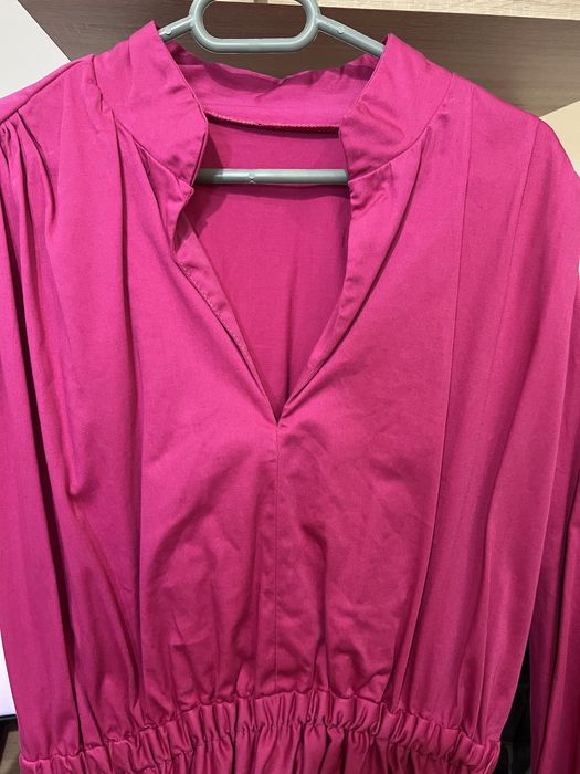 Рокля Evis уникална като модел и цвят