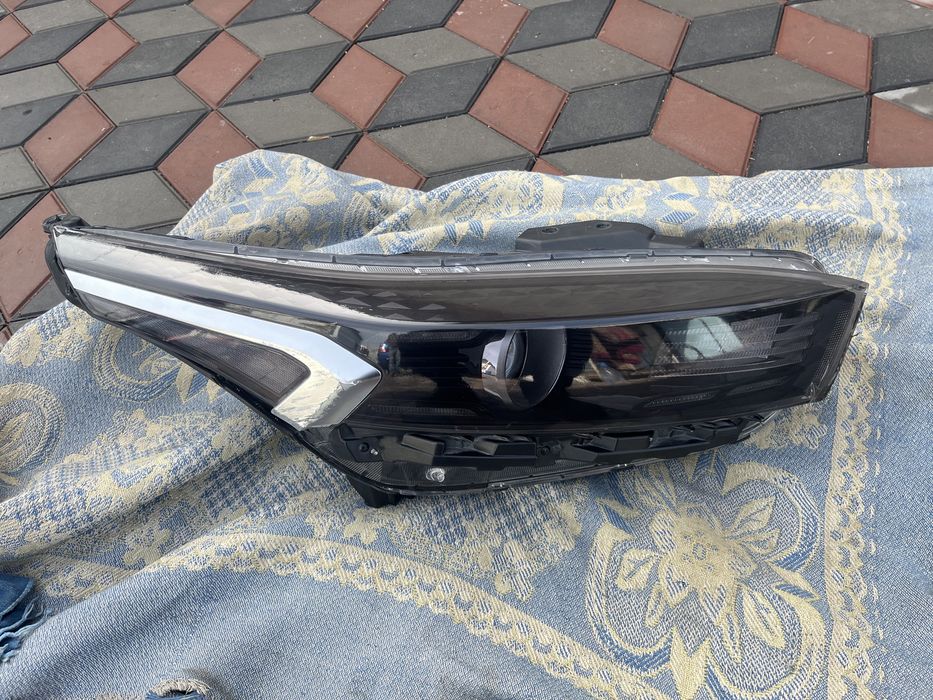 Киа церато фара правая