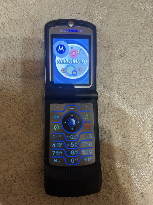 Продаю телефон Motorola