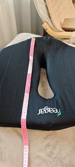 Perna sezut ergonomica negru