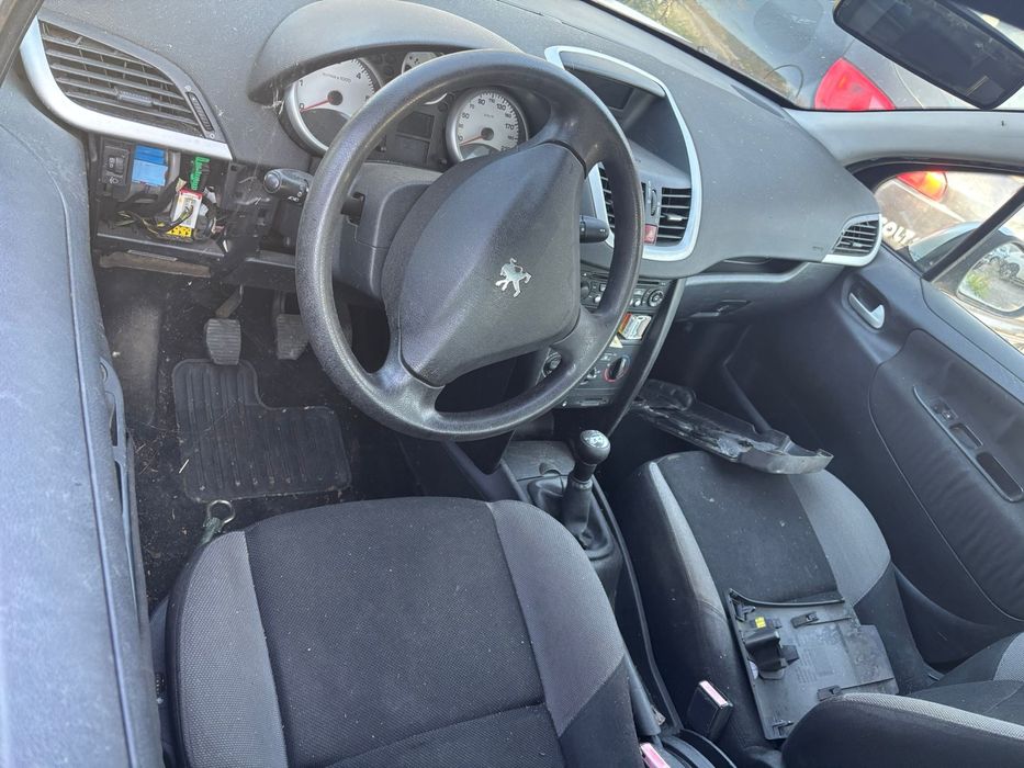 Peugeot 207,1.4 hdi, capota,motor,haion,bara spate,bara,capota etc