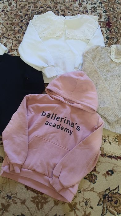 Маечки, кофточки , одежда для девочки