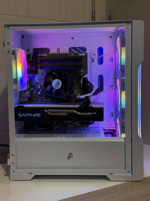 Геймърски компютър  i5-4460,RX570,8GB RAM