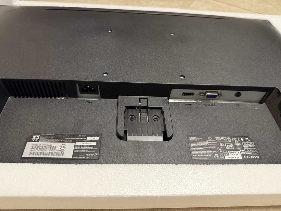 Monitor 27” Philips