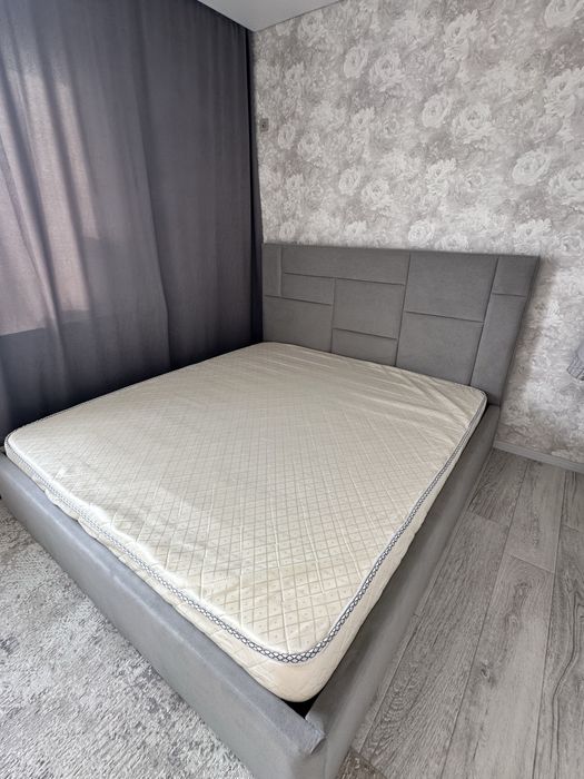 Продам кровать двуспальную СРОЧНО! Торг