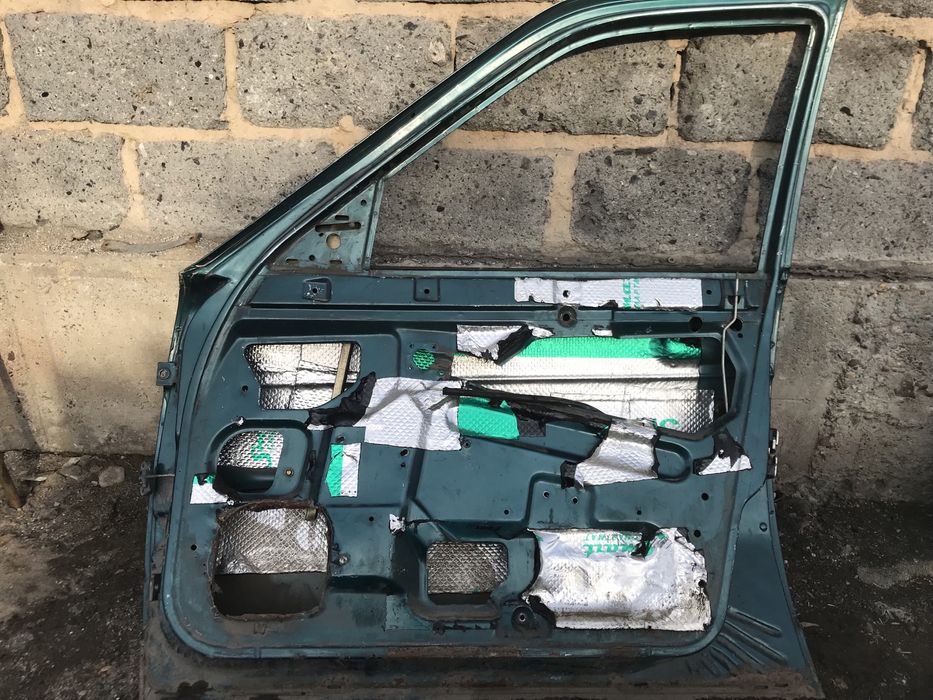 Продам дверь на ваз 2110