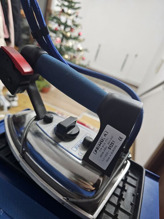 Set de călcat PRIMULA TV3811 S+B + generator aburi PRIMULA Atmos