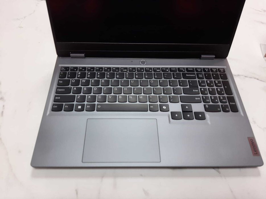 UP Bucuresti/Laptop Gaming Lenovo LOQ 15ARP9,AMD Ryzen 7 7435HS, 15.6" Full HD, 144Hz, 24GB DDR5 RAM, 1TB SSD,GeForce RTX 4070 8GB/ GARANTIE 12 LUNI