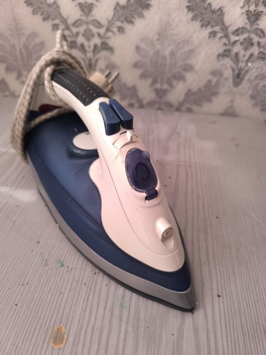 Продам утюг. Б/у