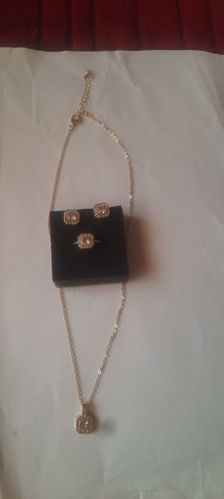 Set placat cu aur 18k nou