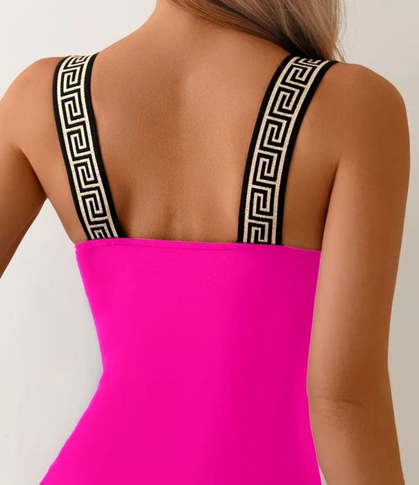 Цял бански в цвят циклама