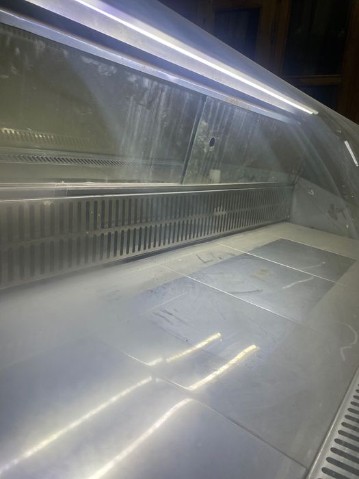 Холодильник витрина