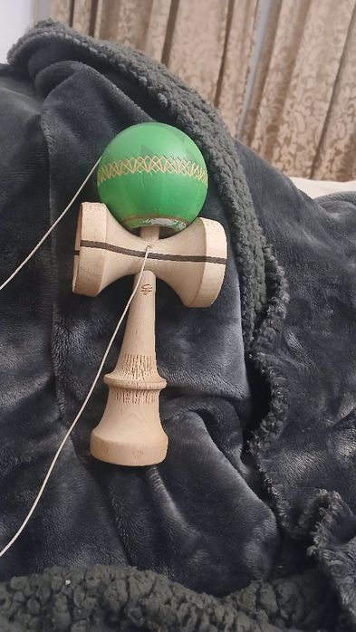 Vand kendama sweets turbo shape emerald