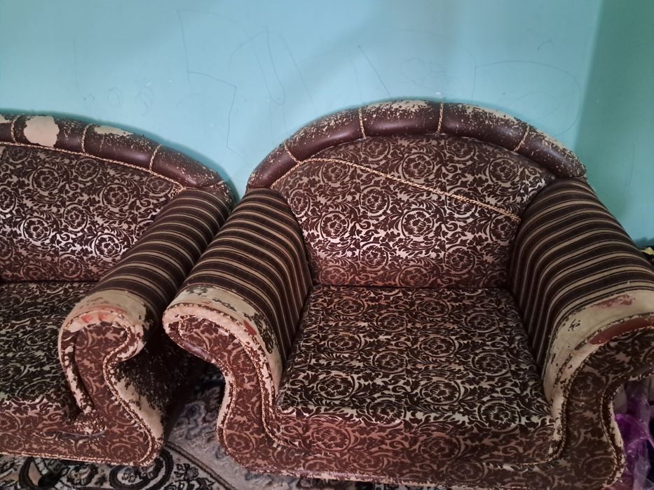 Диван два кресло Срочно
