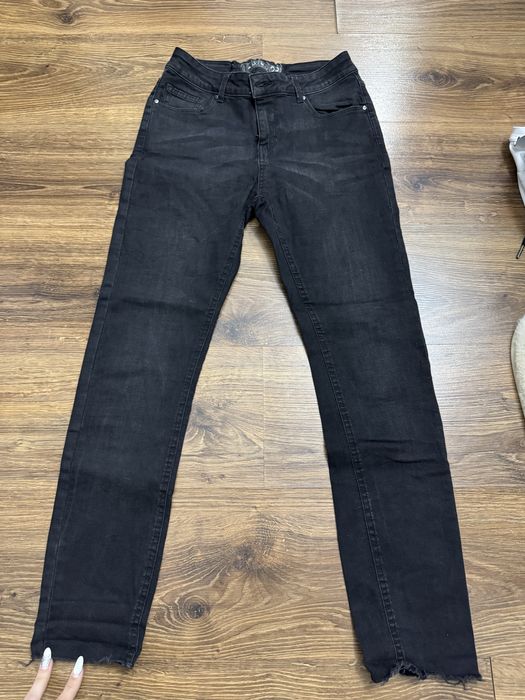 7 perechi de pantaloni