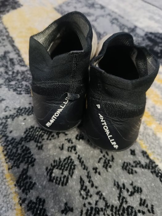 Ghete fotbal Nike phantom luna II elite cu săculeț.    Stare buna