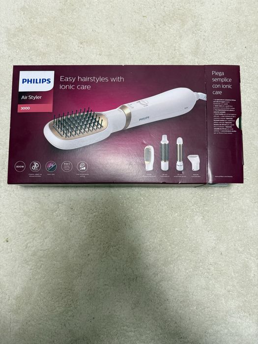 Uscator de par cu perie + inca doua accesorii