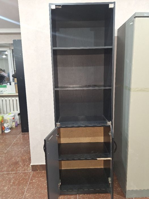 Продам офисные шкафы