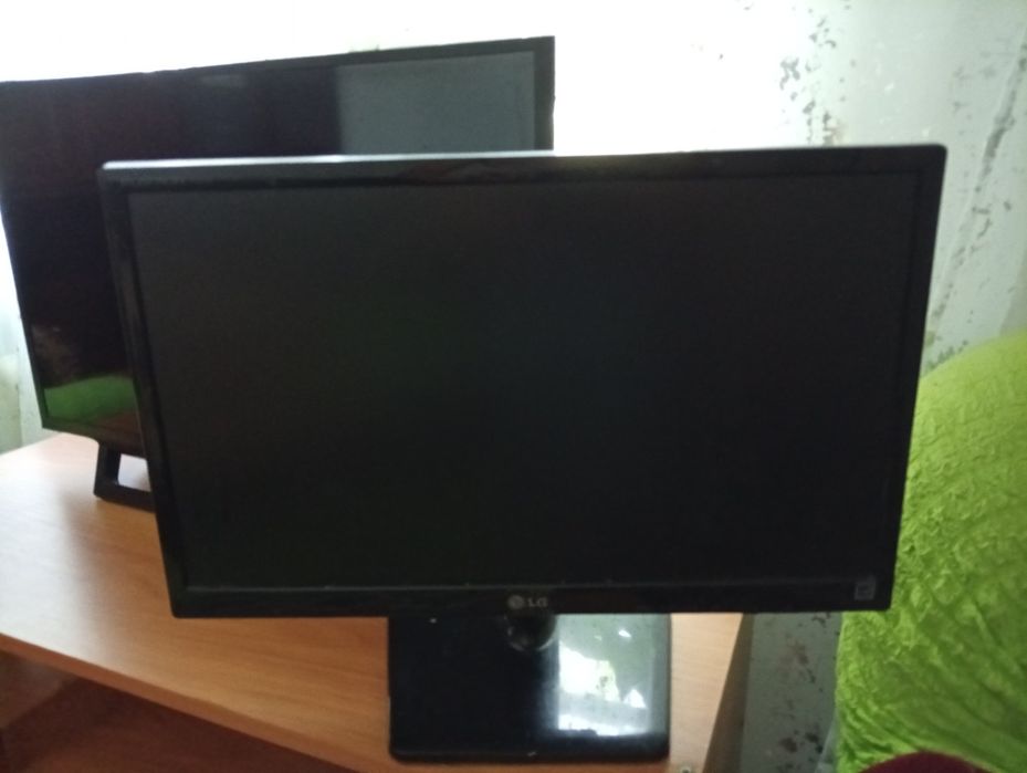 Монитор LG, нерабочий, на запчасти