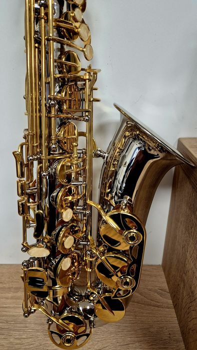 Алт Саксофон Ново