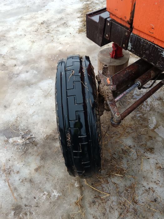 Vând cauciucuri tractor