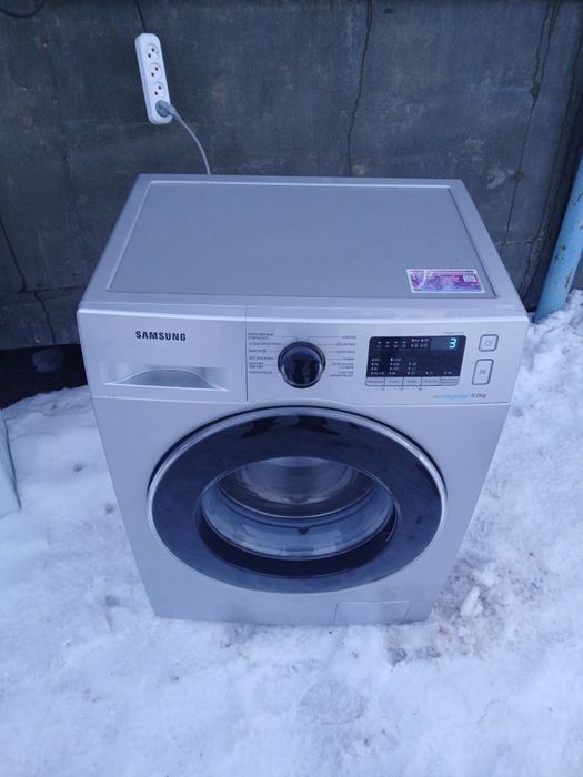 Продам стиралку Самсунг 6кг