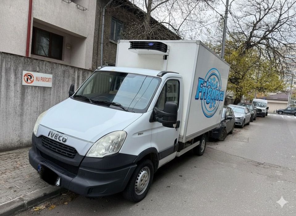 Iveco Daily 35c Frigorific Frig Carrier an 2014 Cub Izoterm 298.000km Istoric Service Facturi Kit Distribuție Ambreiaj Rezivie Frig AC Navi Discuri Placute Baterie Anvelope direcție suspensie Vopsea Ok TVA Unic Proprietar Daily Frigorific 2014 Priza Stați