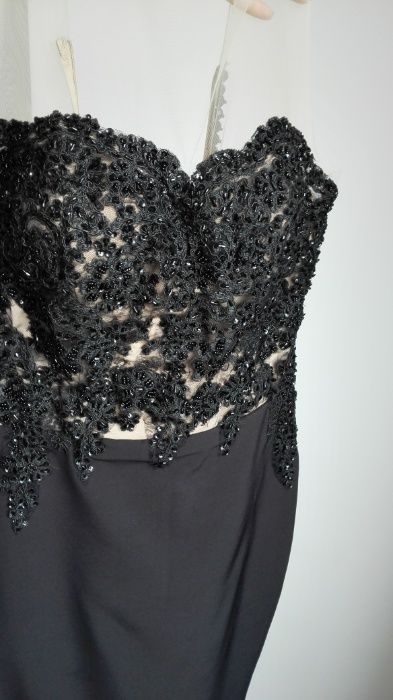 Rochie unicat lucrata manual cu dantela brodata