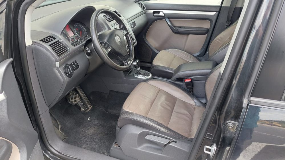 Vw Touran 2.0 TDI 2008 7 LOCURI AUTOMAT