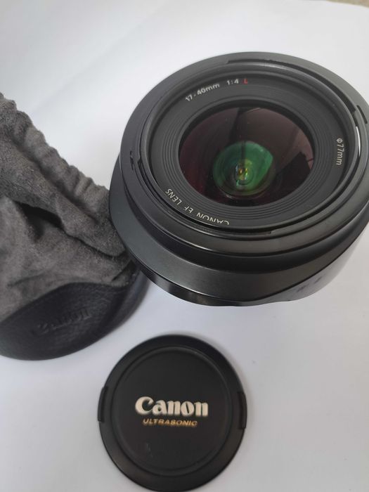 Obiectiv Canon EF 17-40mm f/4L USM + Parasolar și Husă originală