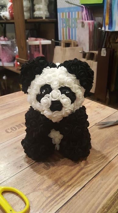 Мечета от вечни рози