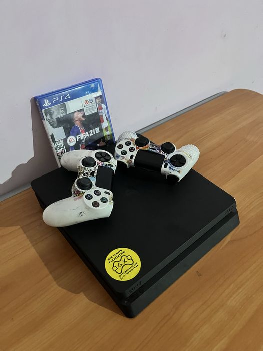 playstation 4 slim