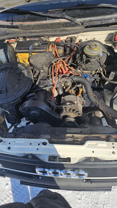 Продам Audi 80. Вложений не требует.