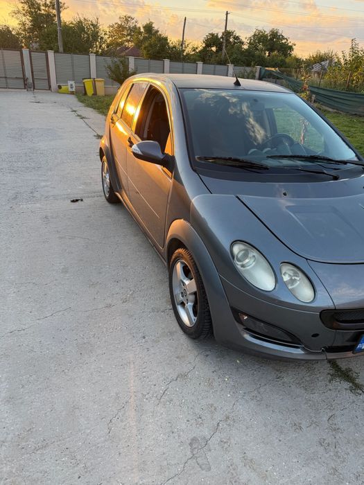 Smart fourfour 2006