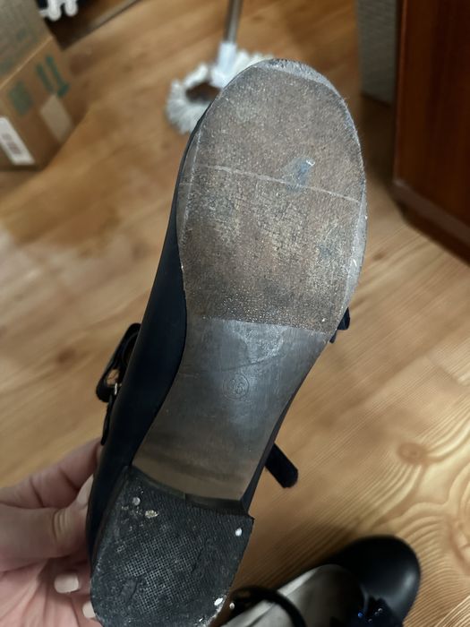 Туфли для деочек и на мальчика