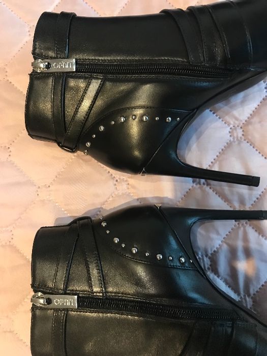 Оригинални дамски кожени боти Liu Jo