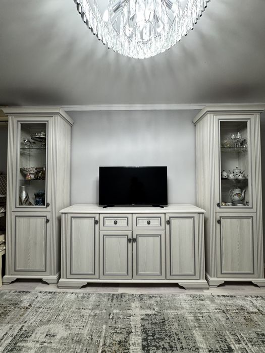 Продается шкаф для гостиной